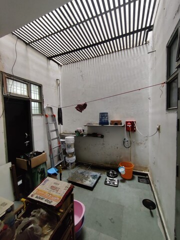 Master Bedroom in 6 BHK Independent House at Gomti Nagar – for Sale