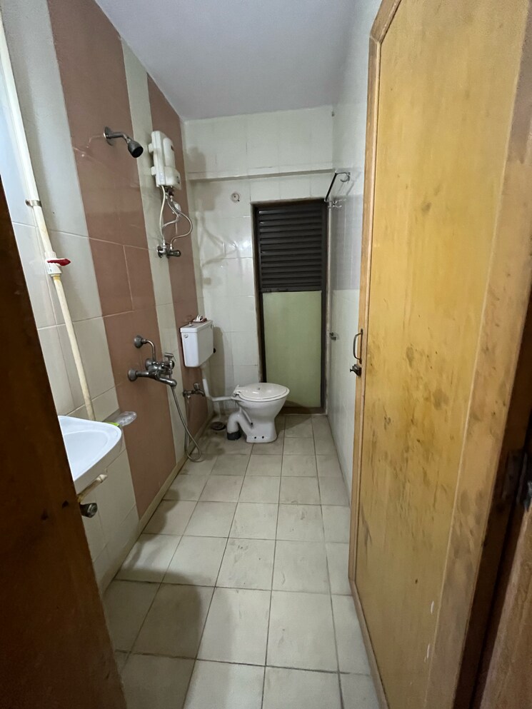 Bathroom, shree-rajlaxmi-park 1 Bedroom 600 Sq.Ft. Apartment In Kalwa Thane 7332436