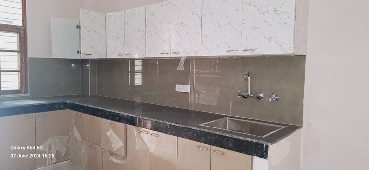 Kitchen, gomti nagar 3 Bedroom 1500 Sq.Ft. Independent House In Gomti Nagar Lucknow 7332470