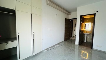 Room in 3 BHK Apartment at Lotus Panache, Sector 110 – for Sale