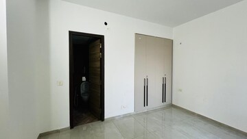 Room in 3 BHK Apartment at Lotus Panache, Sector 110 – for Sale