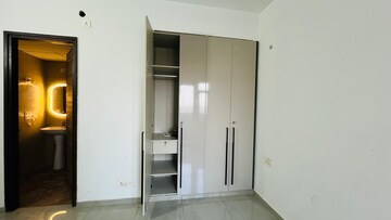 Room in 4 BHK Apartment at Lotus Panache, Sector 110 – for Sale