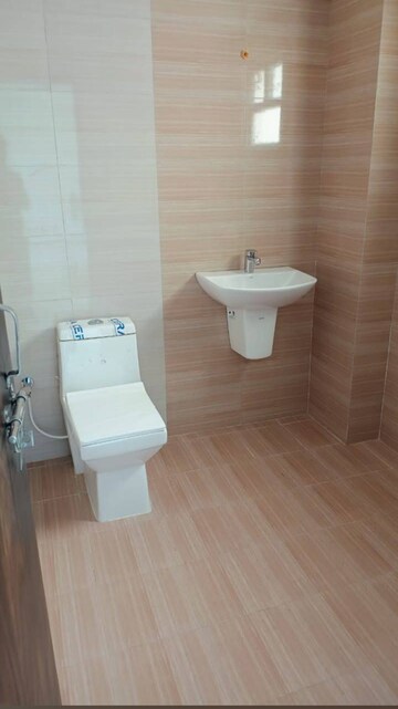 Bathroom in 1 BHK Apartment at Kisan Path – for Sale