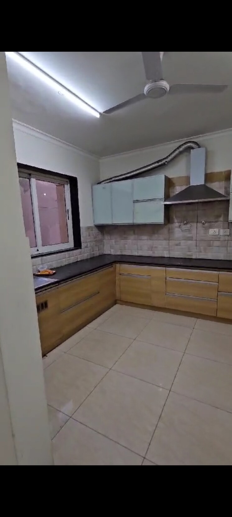 Kitchen, ashiana-treehouse-residences 4 Bedroom 3307 Sq.Ft. Apartment In Alwar Bypass Road Bhiwadi 7333857