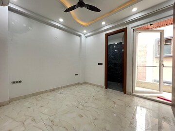 Room in 3 BHK Builder Floor at Chattarpur – for Sale