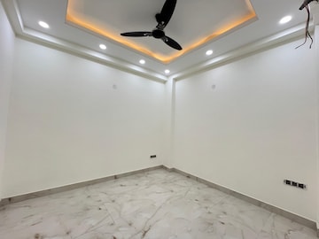 Furnished Amenities in 3 BHK Builder Floor at Chattarpur – for Sale