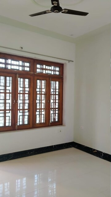 Room in 2 BHK Independent House at Faizabad Road – for Sale