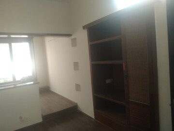 Room in 6+ BHK Villa at Sector 36 – for Sale