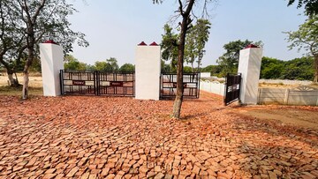  Plot – Exterior View View at Sultanpur Road - for Sale