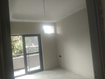Room in 6+ BHK Villa at Sector 41 – for Sale