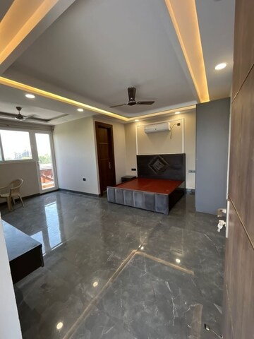Kitchen in 6+ BHK Villa at Sector 41 – for Sale