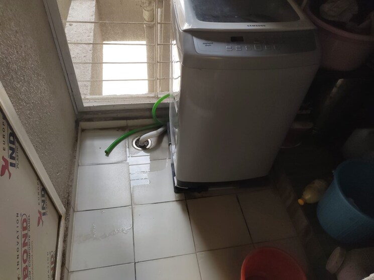 Bathroom, unique-greens-ghodbunder-road 2 Bedroom 750 Sq.Ft. Apartment In Ghodbunder Road Thane 7334159