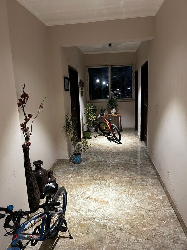  Parking, orchid-petals 5 Bedroom 3570 Sq.Ft. Penthouse In Sector 49 Gurgaon 7334300