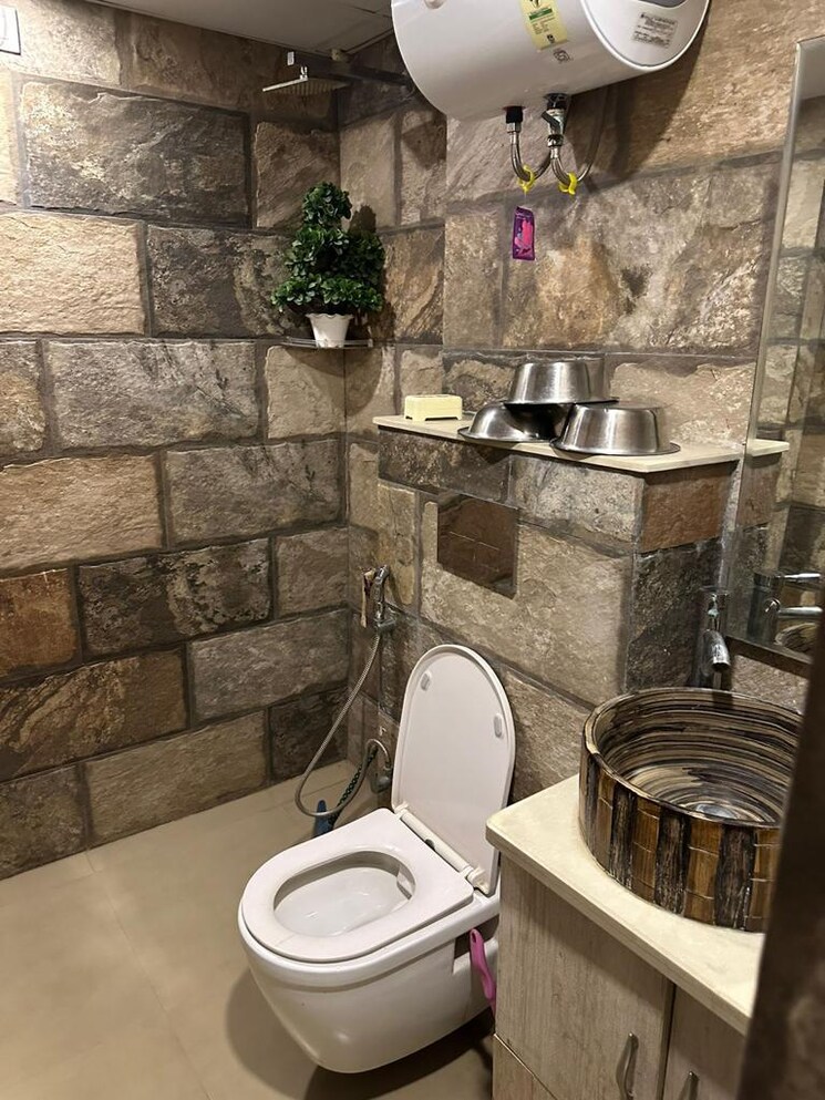 Bathroom, orchid-petals 5 Bedroom 3570 Sq.Ft. Penthouse In Sector 49 Gurgaon 7334300