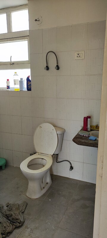 Bathroom in 3 BHK Builder Floor at BP Homes, Sector 85 – for Sale
