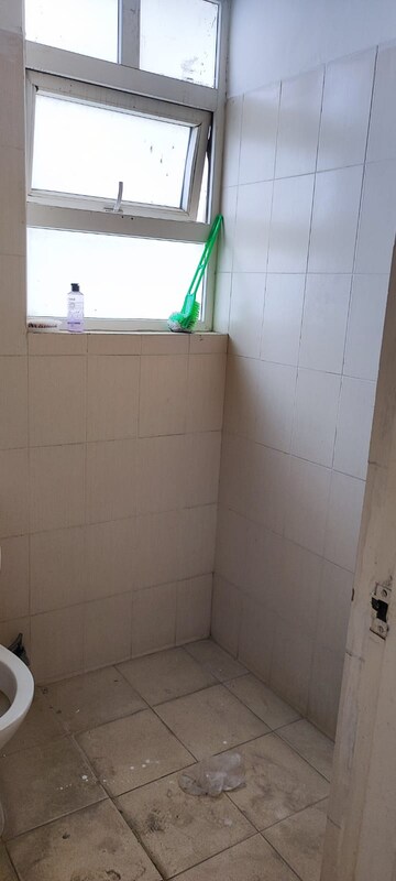 Bathroom in 3 BHK Builder Floor at BP Homes, Sector 85 – for Sale