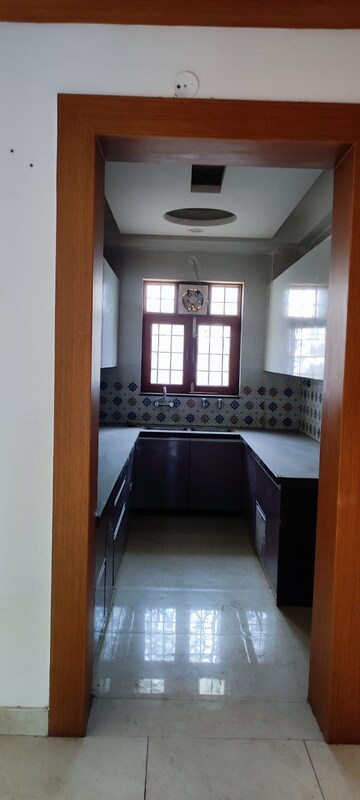 Kitchen in 3 BHK Builder Floor at BP Homes, Sector 85 – for Sale