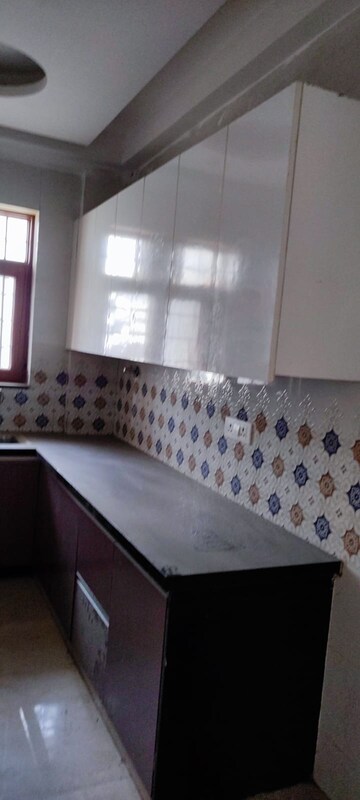 Kitchen in 3 BHK Builder Floor at BP Homes, Sector 85 – for Sale