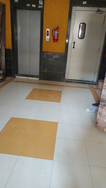 रेसिडेंशियल फ्लैट वर्ग फुट फॉर रेंट इन हडापसर पुणे  7334316