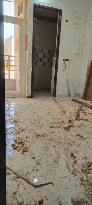 Room in 2 BHK Builder Floor at Anant Dham Society, Sector 49 – for Sale