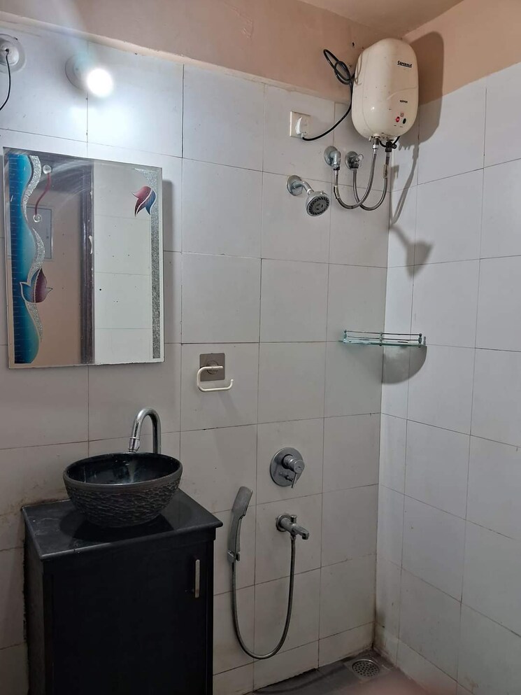 Bathroom, lodha-casa-rio-gold 1 Bedroom 693 Sq.Ft. Apartment In Dombivli East Thane 7334735