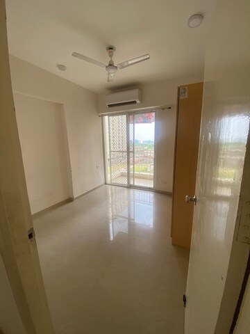 Room in 3 BHK Apartment at Town Park White Orchid, Sector 16c Greater Noida – for Sale