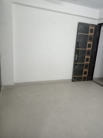 Room in 2 BHK Builder Floor at Paryavaran Complex – for Sale