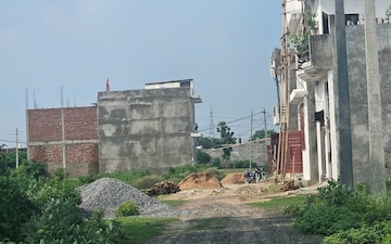 Plot For Sale in Gomti Nagar
