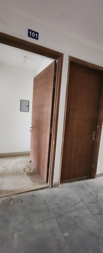 Furnished Amenities in 3.5 BHK Apartment at Lotus Elise, Sector 99 – for Sale