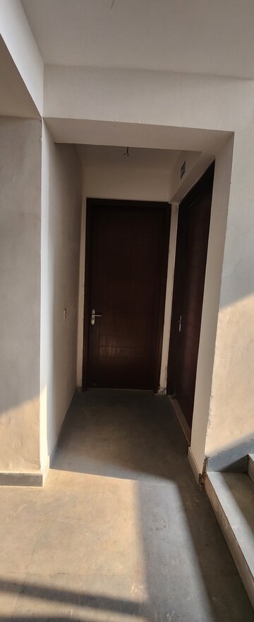 Furnished Amenities in 3.5 BHK Apartment at Lotus Elise, Sector 99 – for Sale