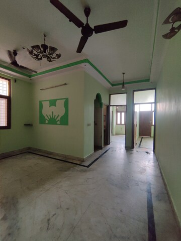 Room in 2.5 BHK Builder Floor at Shanti Plaza Vaishali, Vaishali Sector 4 – for Sale