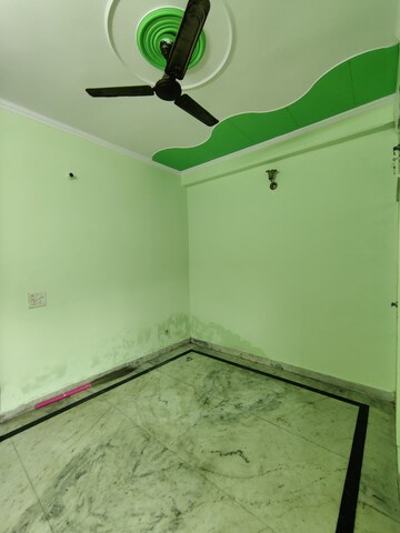 Room in 2.5 BHK Builder Floor at Shanti Plaza Vaishali, Vaishali Sector 4 – for Sale