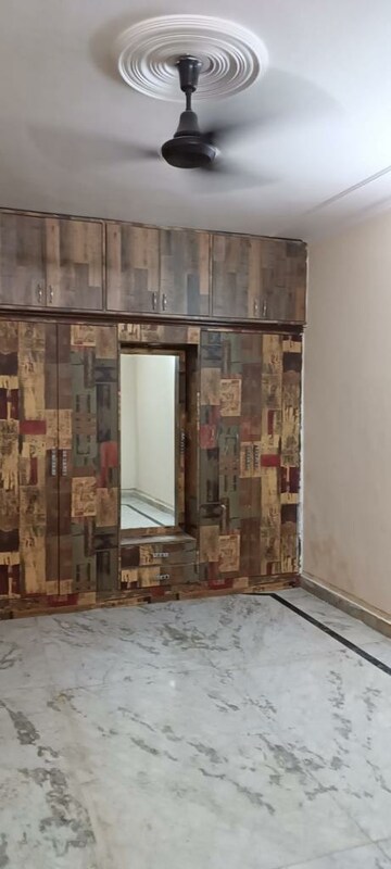Room in 3 BHK Villa at Gomti Nagar – for Sale