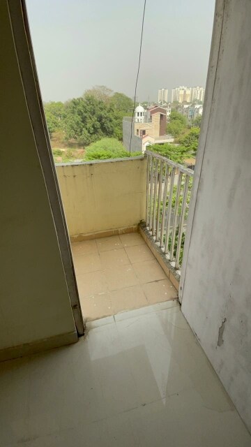 Balcony in 3 BHK Villa at Gomti Nagar – for Sale
