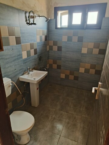 Master Bedroom in 3 BHK Builder Floor at Sector 110 – for Sale