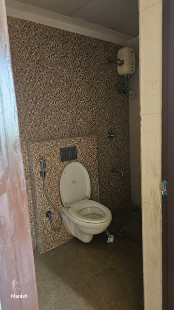 Bathroom in 1.5 BHK Apartment at Lodha Casa Bella, Dombivli East – for Sale