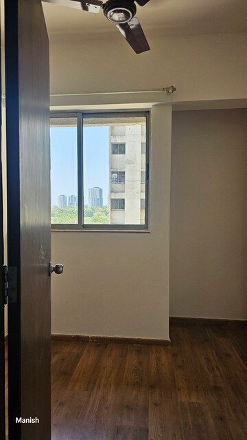 Room in 1.5 BHK Apartment at Lodha Casa Bella, Dombivli East – for Sale