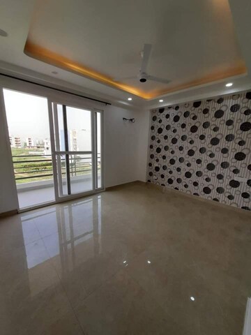 Room in 3 BHK Apartment at Ireo Victory Valley, Sector 67 – for Sale