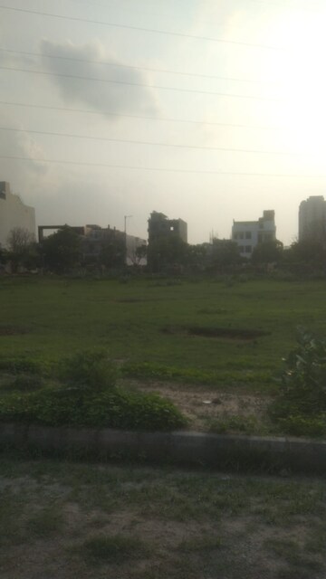  Plot – Garden View at BPTP Parklands, Sector 76 - for Sale