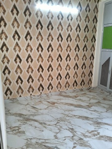 Room in 2 BHK Builder Floor at Shalimar Garden Extension 1 – for Sale