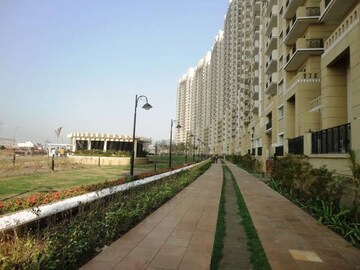  Shop – Exterior View View at ATS One Hamlet, Sector 104 - for Sale