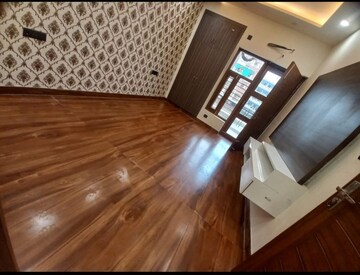 Furnished Amenities in 3 BHK Builder Floor at Sector 85 – for Sale