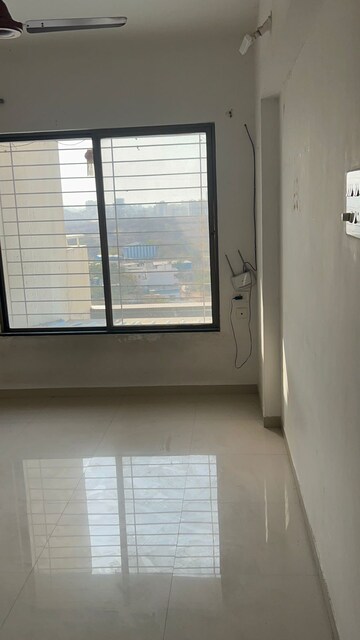 Room in 2 BHK Apartment at ARV Royale, Hadapsar – for Sale