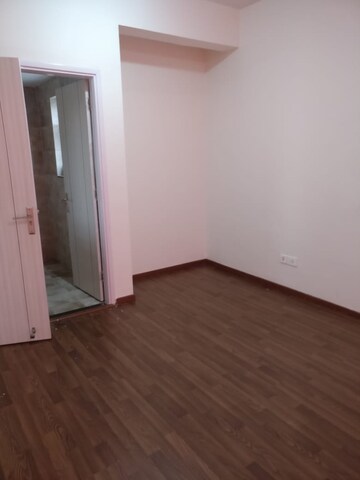 Room in 2 BHK Apartment at Shree Vardhman Green Court, Sector 90 – for Sale