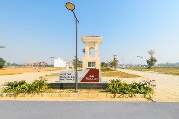  Plot – Exterior View View at Pintail Park City, Sultanpur Road - for Sale
