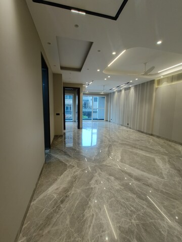 Room in 4 BHK Builder Floor at Greater Kailash ii – for Sale