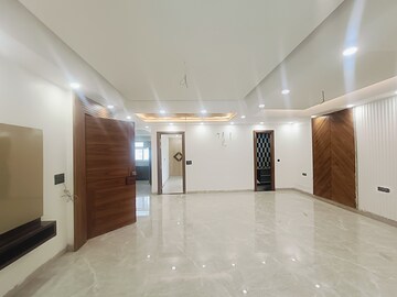 Living Room in 3 BHK Builder Floor at Sector 28 – for Sale