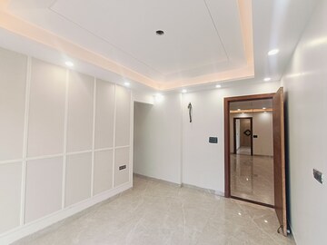 Master Bedroom in 3 BHK Builder Floor at Sector 28 – for Sale