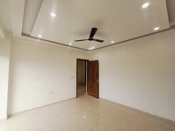 4 BHK Builder Floor For Sale in Green Fields Colony