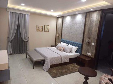 Room in 5 BHK Apartment at RPS Auria, Sector 88 – for Sale